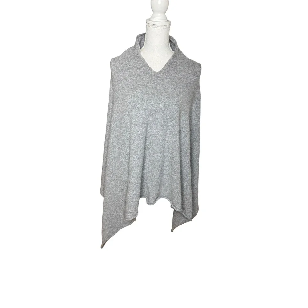 Quince Mongolian Cashmere Poncho Heather Grey V-Neck Wrap One Size YXYB261